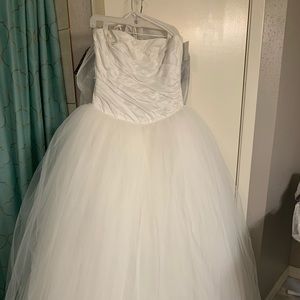 Wedding dress size 8 no alterations